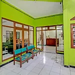 Spot On 91471 Syariah Wisma Uin Walisongo